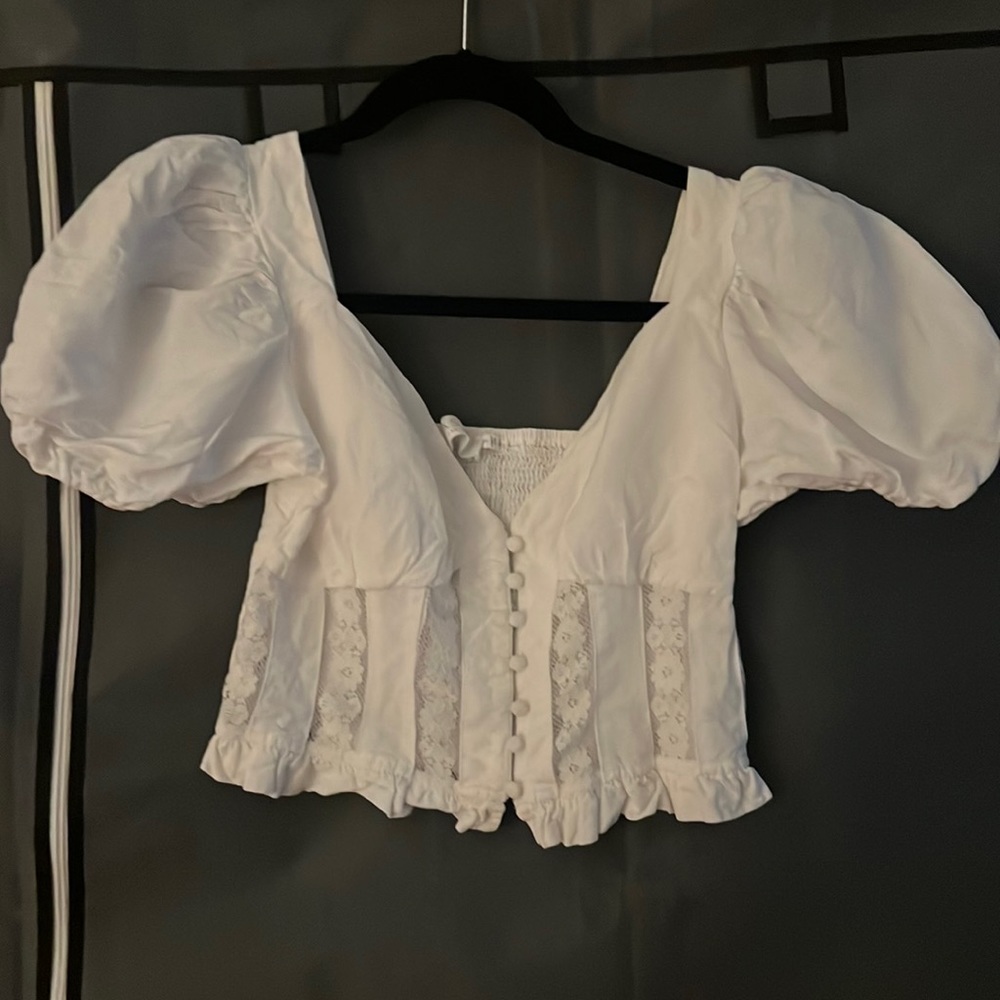 Astr white crop top with puffy sleeves